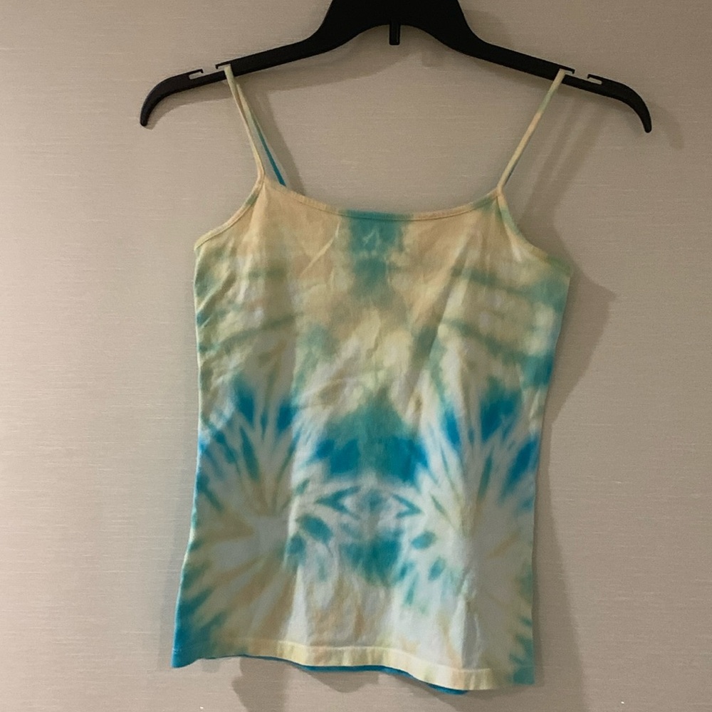 Yellow and blue summer tie dye tank top. Size xs but can be sized up.